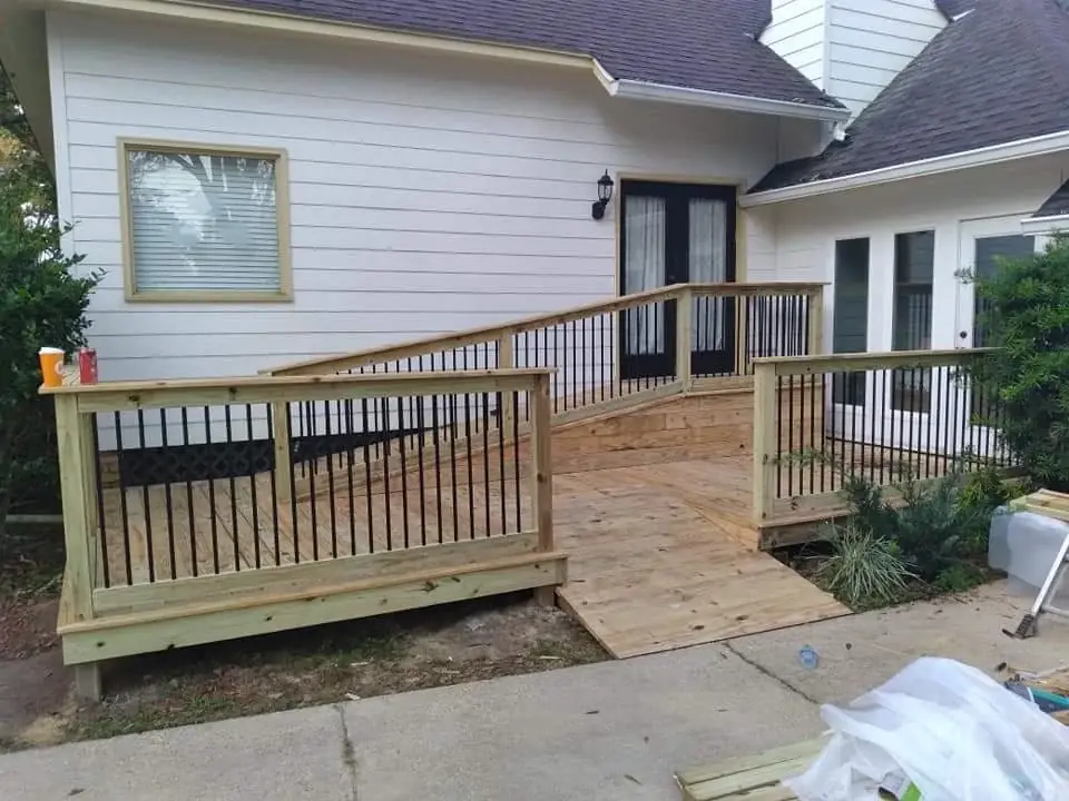 New deck, trim and exterior work by New Horizon